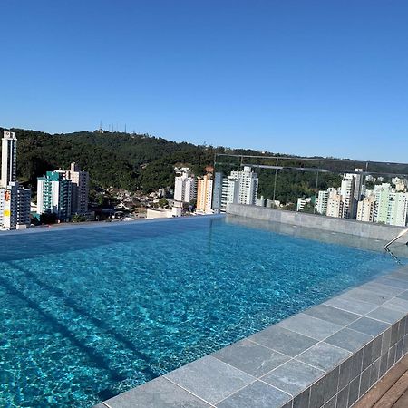 Loft Confortavel E Moderno Com Garagem Perto Da Furb E Vila Germanica Blumenau Exterior foto