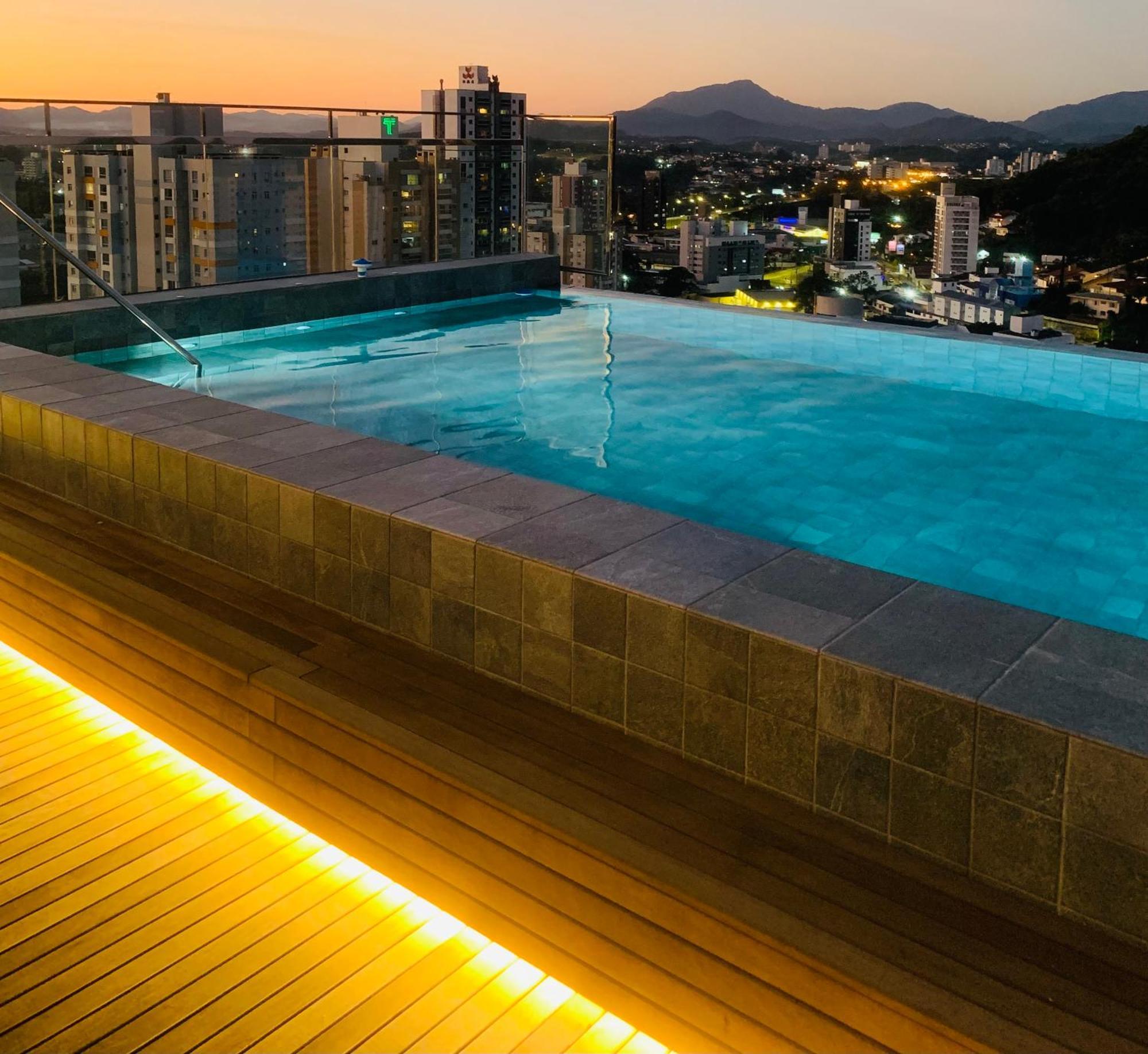 Loft Confortavel E Moderno Com Garagem Perto Da Furb E Vila Germanica Blumenau Exterior foto