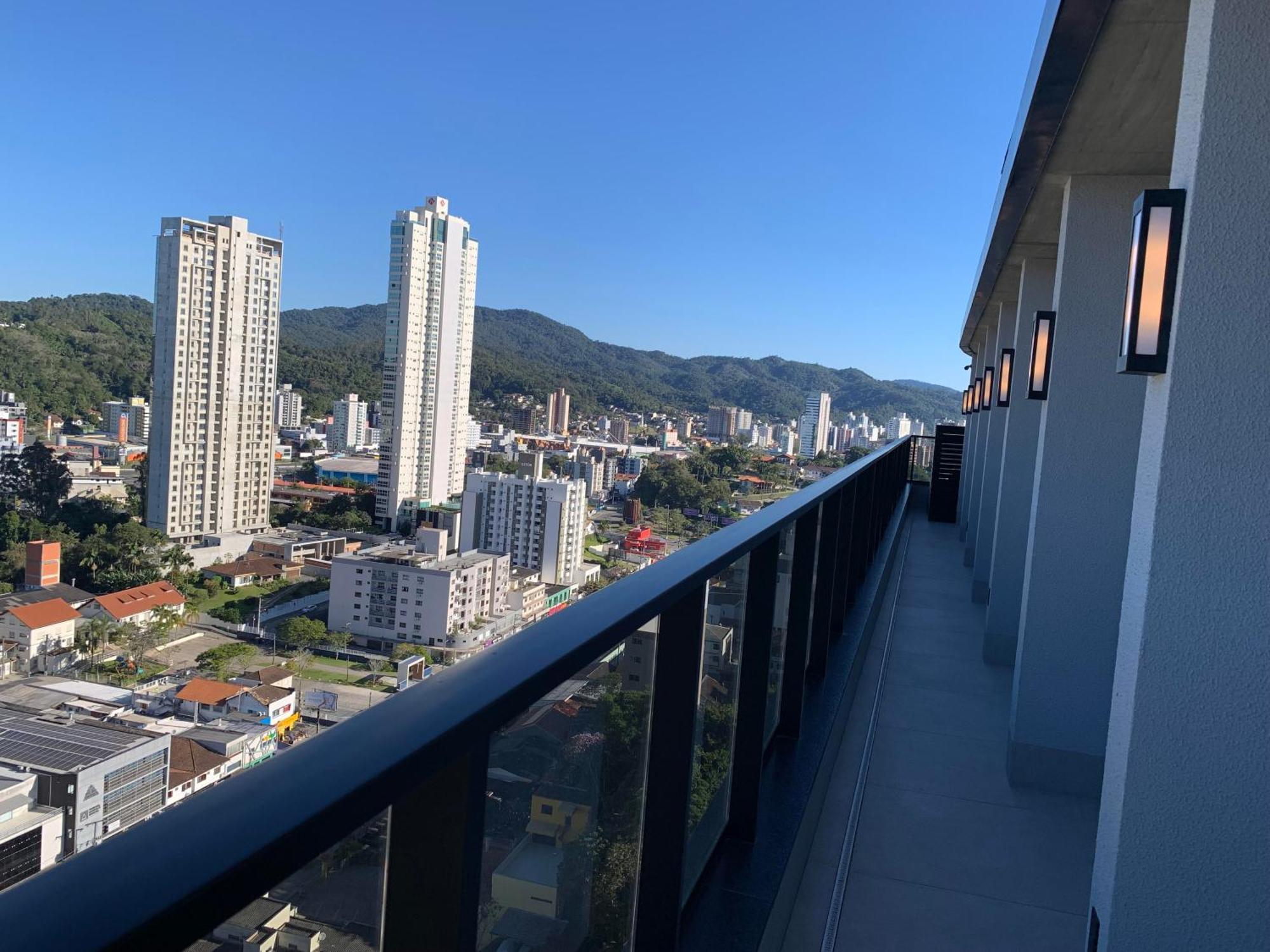 Loft Confortavel E Moderno Com Garagem Perto Da Furb E Vila Germanica Blumenau Exterior foto